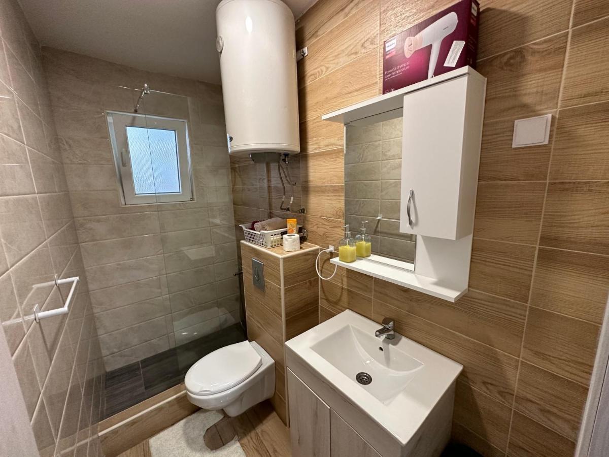 Vucinic Studio Apartment Cetinje Exterior photo